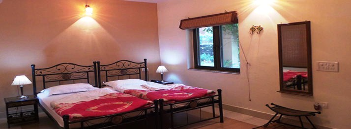 132/Bull s Retreat - Rishikesh 04.jpg